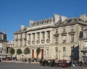 法国波尔多第四大学